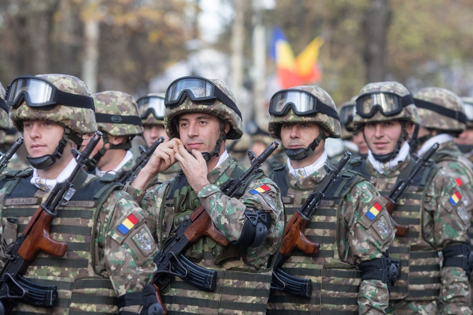 Ministrul Apărării: „Este necesar ca cetățenii să accepte creșterea bugetului pentru apărare în anii următori” / „Se va implementa sistemului de voluntariat pentru serviciul militar obligatoriu”