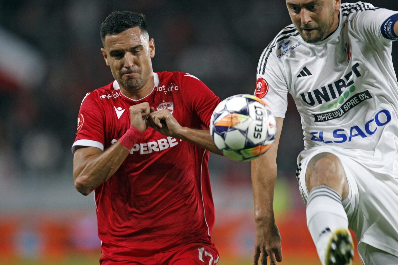 [ad_1] FC Botoșani și Dinamo București se pregătesc să se înfrunte luni, 24 noiembrie 2025, de la ora 20:30, într-un meci important din SuperLiga României