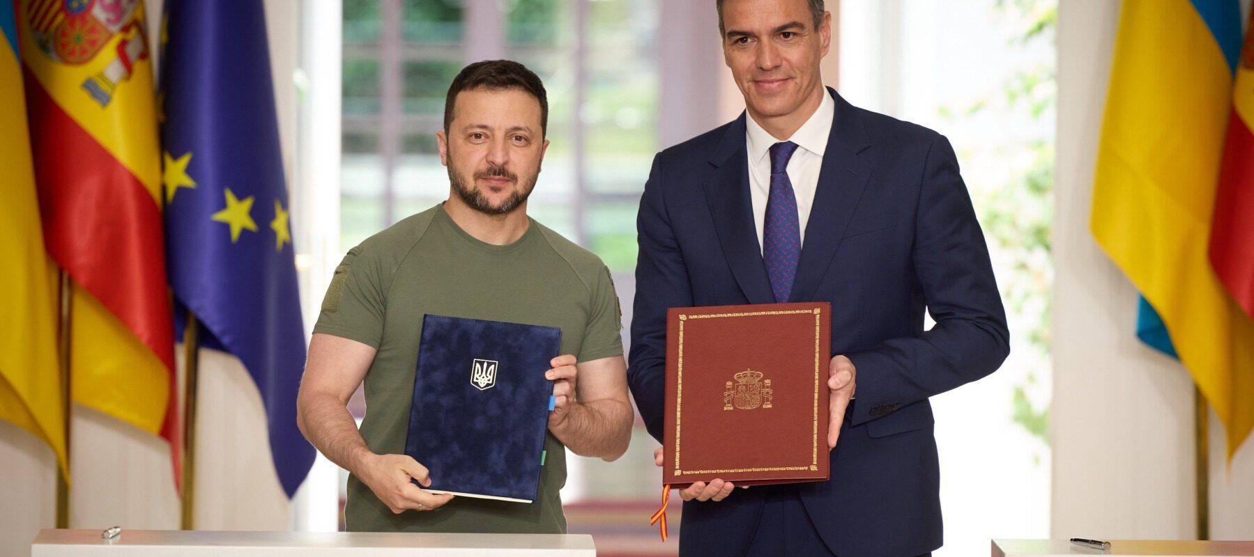 [ad_1] Prim-ministrul spaniol Pedro Sanchez a anunțat marți un nou pachet de sprijin militar pentru Ucraina în valoare de 615 milioane de euro, care va fi oferit începând din luna următoare