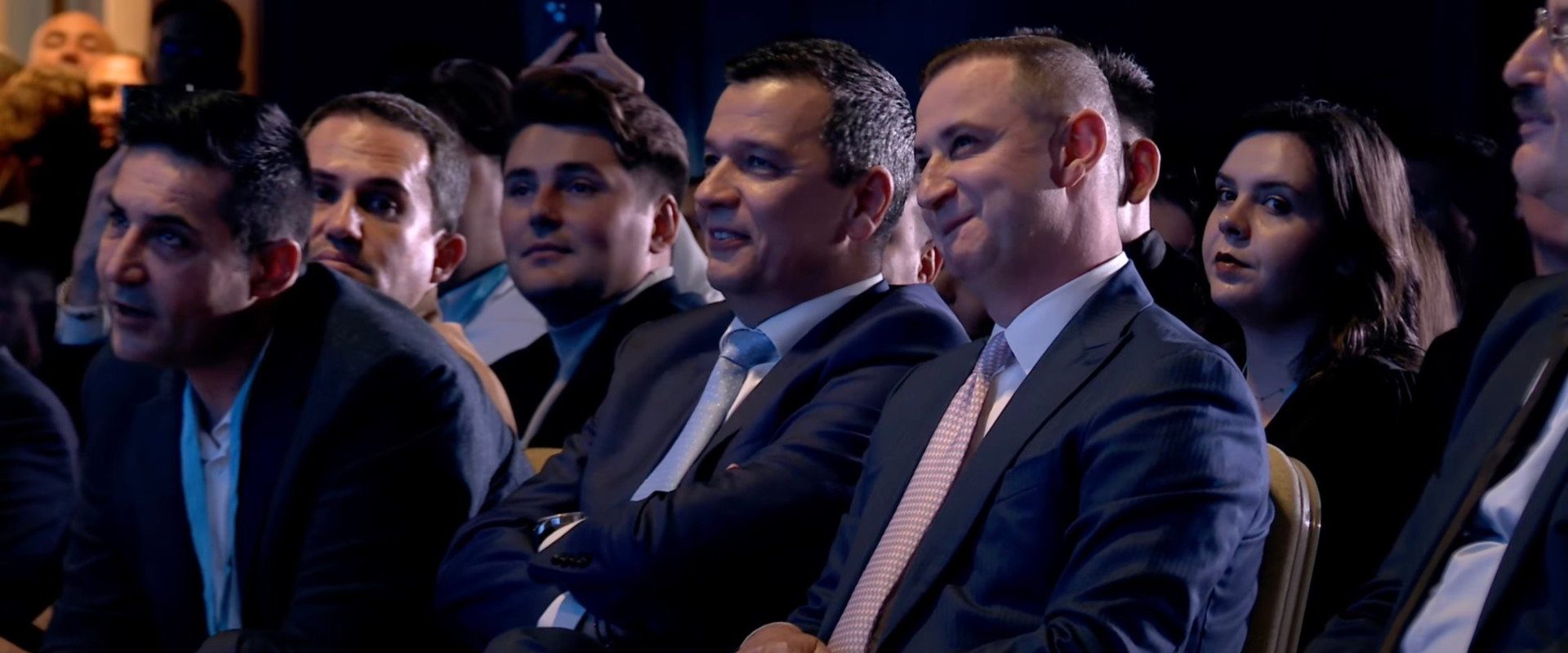 Peste 3500 de delegați din întreaga țară participă la Congresul PSD de astăzi în Capitală, fără invitați străini; Grindeanu, singurul candidat pentru conducerea partidului, iar o modificare a statutului este programată pentru aprobare