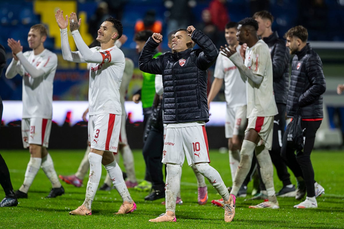 [ad_1] Dinamo a obținut o victorie clară în fața echipei Csikszereda, scor 4-0, în meciul disputat acasă în etapa a 16-a a campionatului Superligii