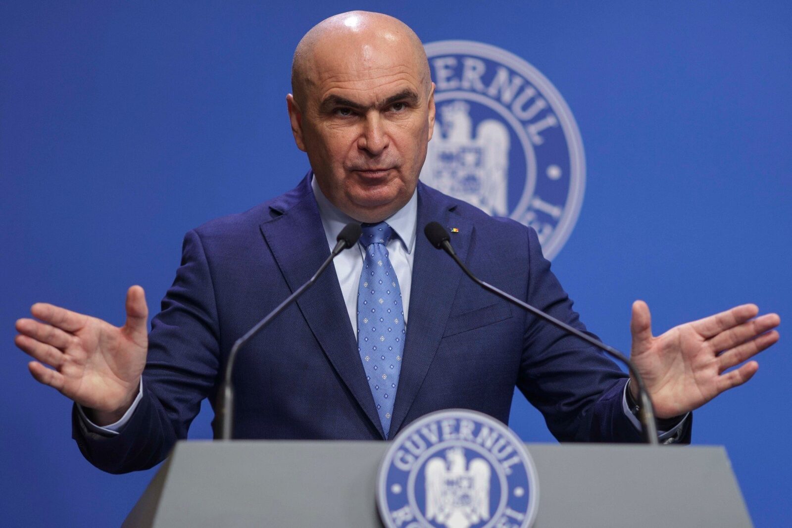 Bolojan vorbește despre proiectul legii pensiilor magistraților: „Așteptăm săptămâna viitoare o decizie finală”