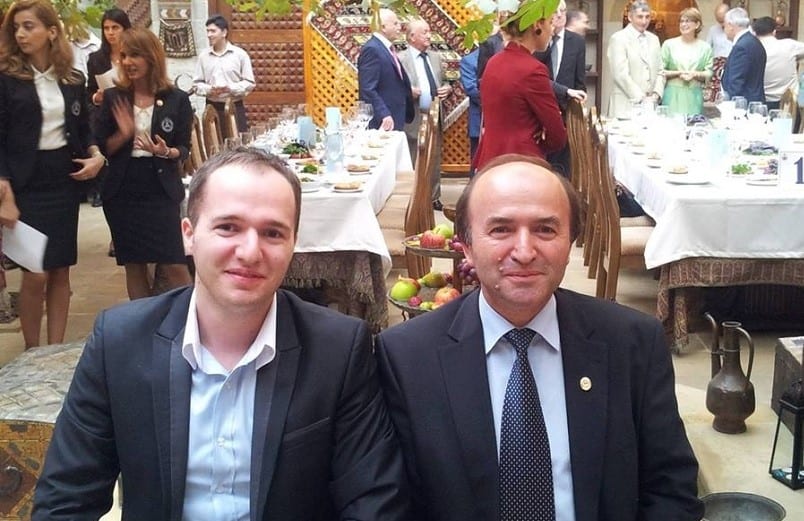 Fiul fostului ministru al Justiției, acuzat de avansuri intime către două studente, inclusiv în timpul facultății / Alexandru Toader, lector la Facultatea de Drept a Universității „Alexandru Ioan Cuza” din Iași – investigație realizată de Reporteris