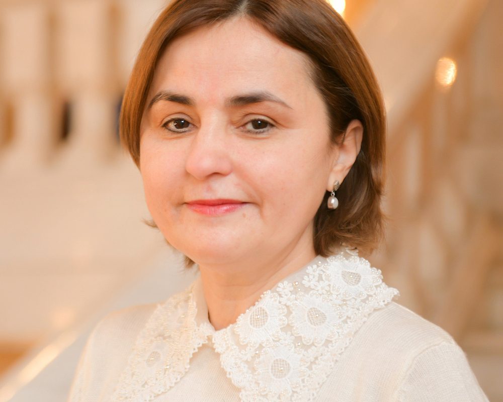 [ad_1] Fosta ministra de Externe, Luminiţa Odobescu, a primit luni numirea în rolul de consilier de stat în cadrul Cancelariei Prim-ministrului