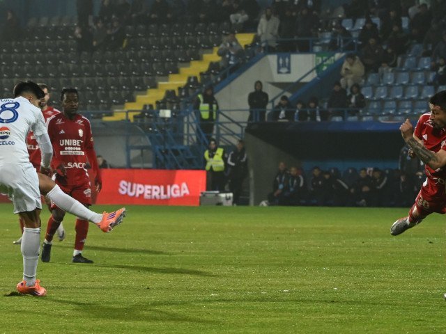 Clip video | Farul – Botoșani 2-0: ”Vinerea Roșie”! ”Marinarii” l-au învins pe lider și au avansat în zona play-off-ului.