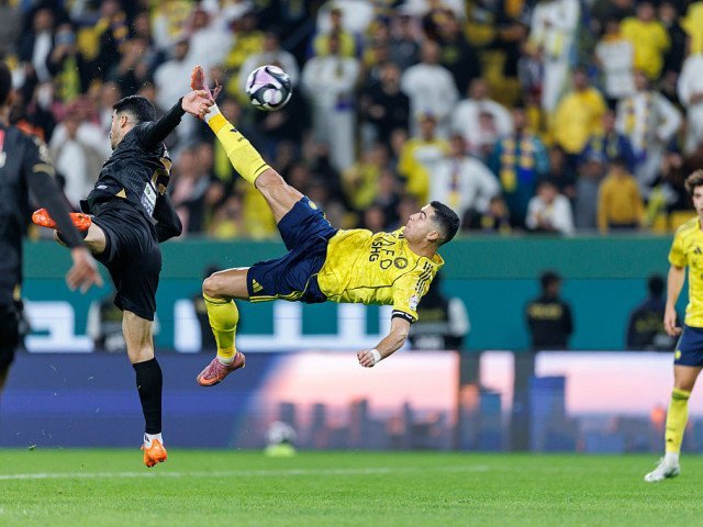Cristiano Ronaldo a uimit lumea arabă: reușită spectaculoasă cu o ”foarfecă”, la vârsta de 40 de ani.