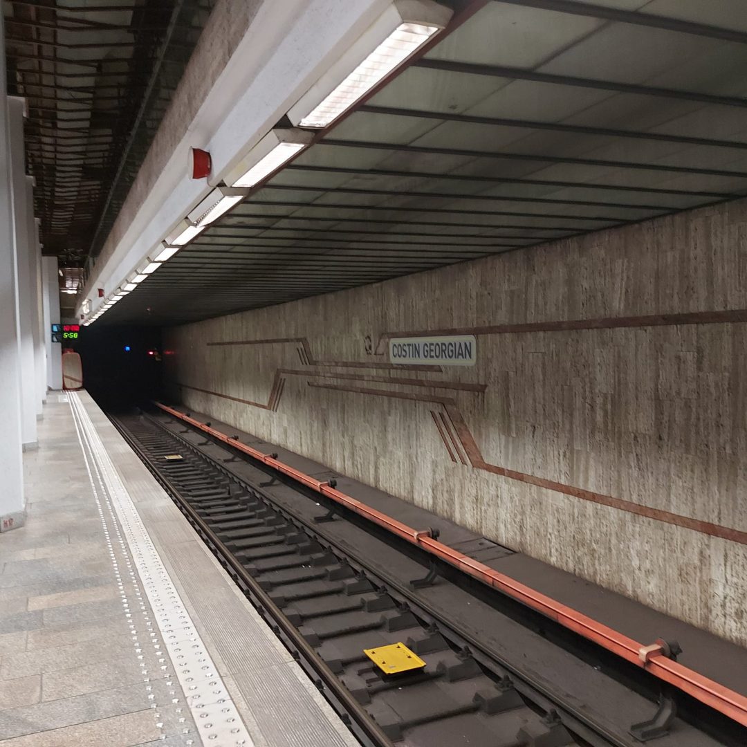 Metrorex, CFR Călători și CFR SA oferă oportunități de angajare.