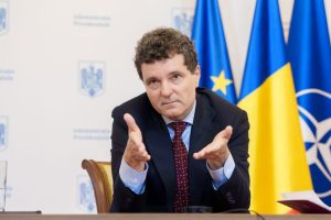 Noua reglementare/ Înregistrarea întâlnirilor dintre politicieni și persoane externe devine obligatorie în cadrul Registrului Central al Transparenței Intereselor