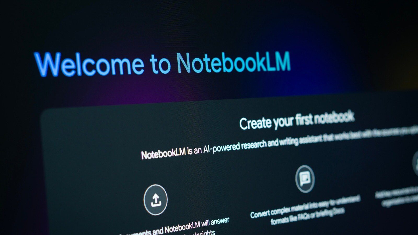 [ad_1] Google a lansat actualizări semnificative pentru instrumentul de inteligență artificială NotebookLM, concentrându-se pe creșterea versatilității și funcționalității sale