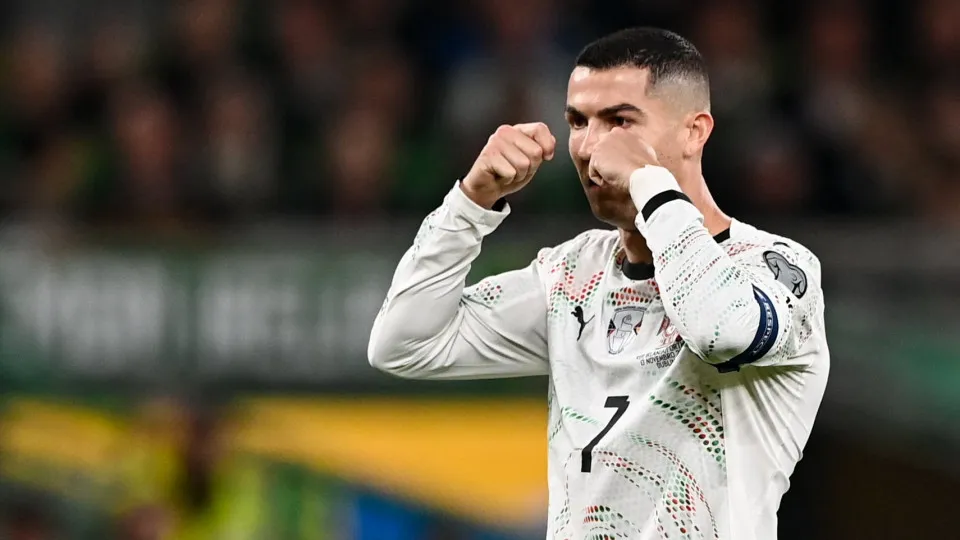Ronaldo expulso na Irlanda e Portugal adia apuramento para o Mundial'2026