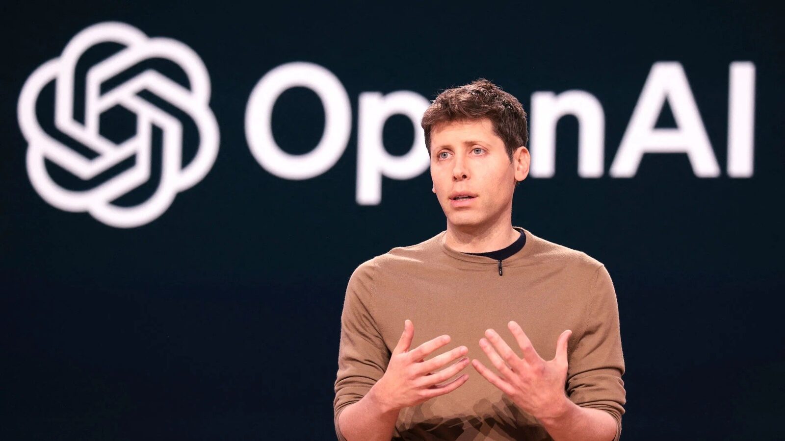[ad_1] Directorul general al OpenAI, Sam Altman, a relevat recent perspectivele sale privind o posibilă înlocuire a conducerii umane cu inteligență artificială în cadrul companiei