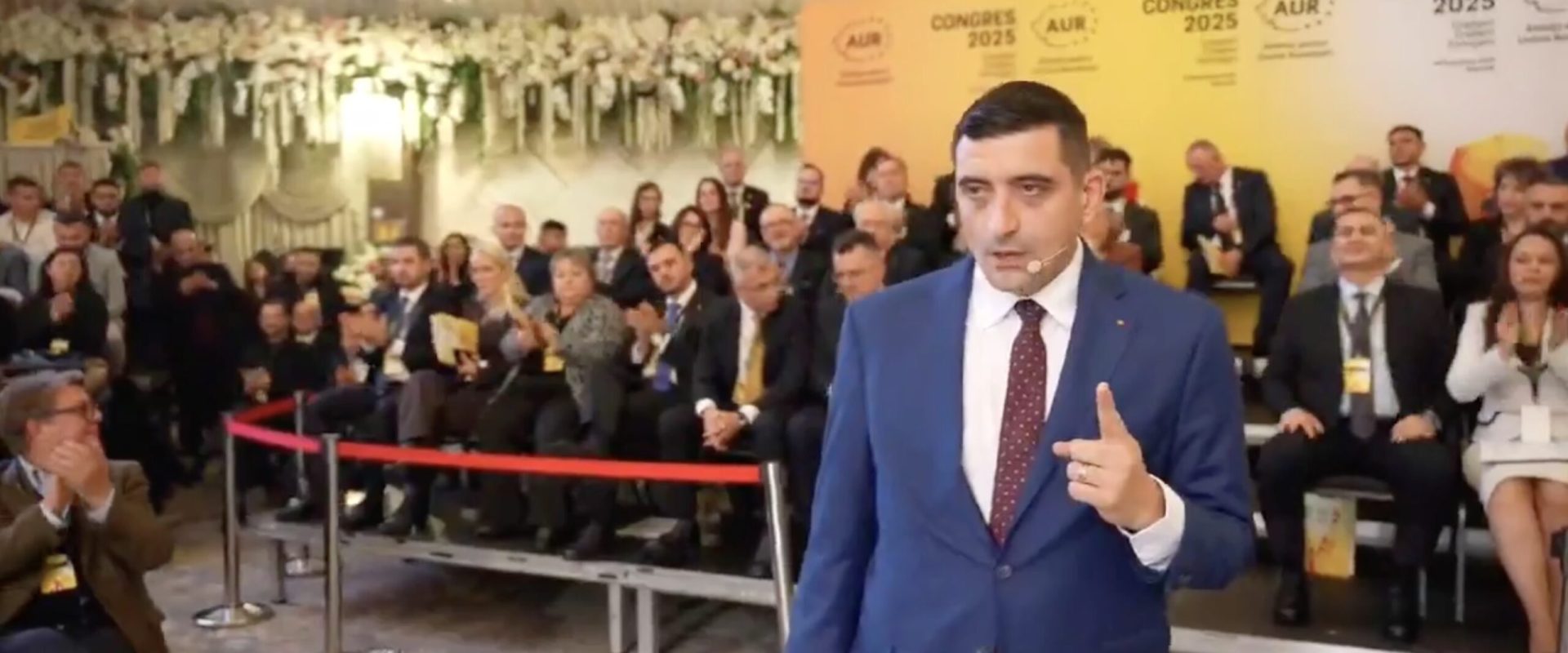 Simion a fost reafirmat în funcția de lider al partidului extremist AUR, după ce a candidat singur, cu doar 17 voturi împotrivă din peste 1000 de delegați