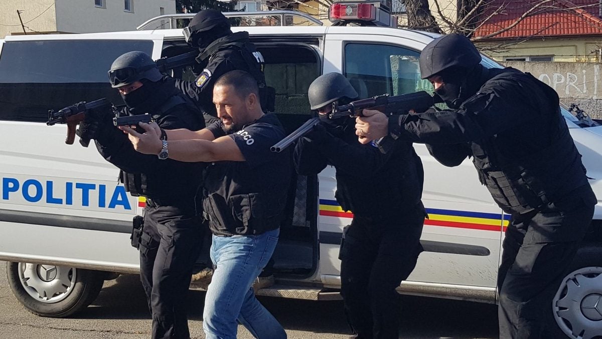 Traian Berbeceanu a câștigat în instanță despăgubiri morale de 200.000 de euro în urma unui dosar în care a fost investigat nejustificat de DIICOT pentru acțiuni de represiune nedreaptă în timpul mandatului său la Brigada de Combatere a Criminalității Organizate, decizia fiind supusă încă recursului