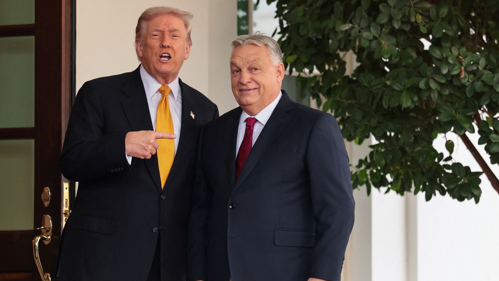 Trump justifică anularea întâlnirii cu Putin, găzduind pe Orban, care afirmă că Ucraina are nevoie de un „miracol”