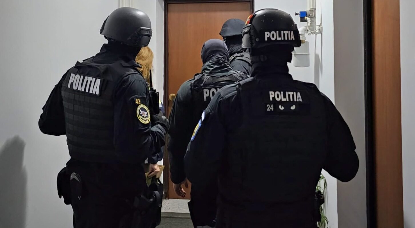 Ziua Z: 91 de persoane arestate și 19 puse sub supraveghere judiciară, distribution de droguri confiscat și sechestrul pe 23 de autovehicule, printre care și mașini de lux