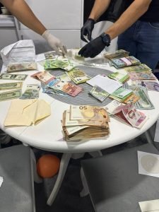 Contabilă din Constanța suspectată de delapidare a 2,6 milioane de lei din fondurile unei instituții publice / Femeia a fost reținută pentru 24 de ore și ulterior plasată sub control judiciar