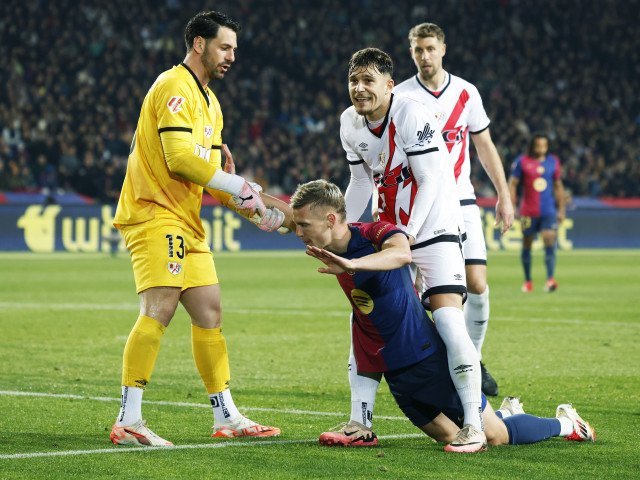 Decizie crucială pentru Andrei Rațiu! Barcelona a hotărât