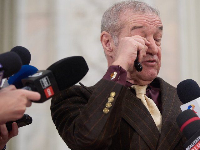 Gigi Becali se pregătește pentru intervenție chirurgicală.