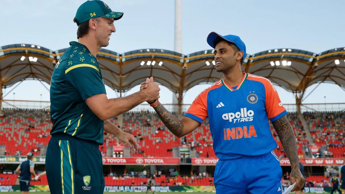 Australia a decis să recepteze prima mingea în meciul IV T20I contra Indiei, aducând patru modificări în echipă, inclusiv pe Glenn Maxwell; India rămâne cu aceeași formulă.