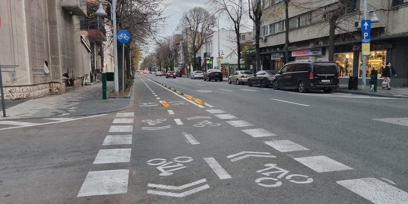 incident pe pista de biciclete din Turda: ambii, atât șoferița, cât și biciclistul implicat, au fost sancționați de poliție