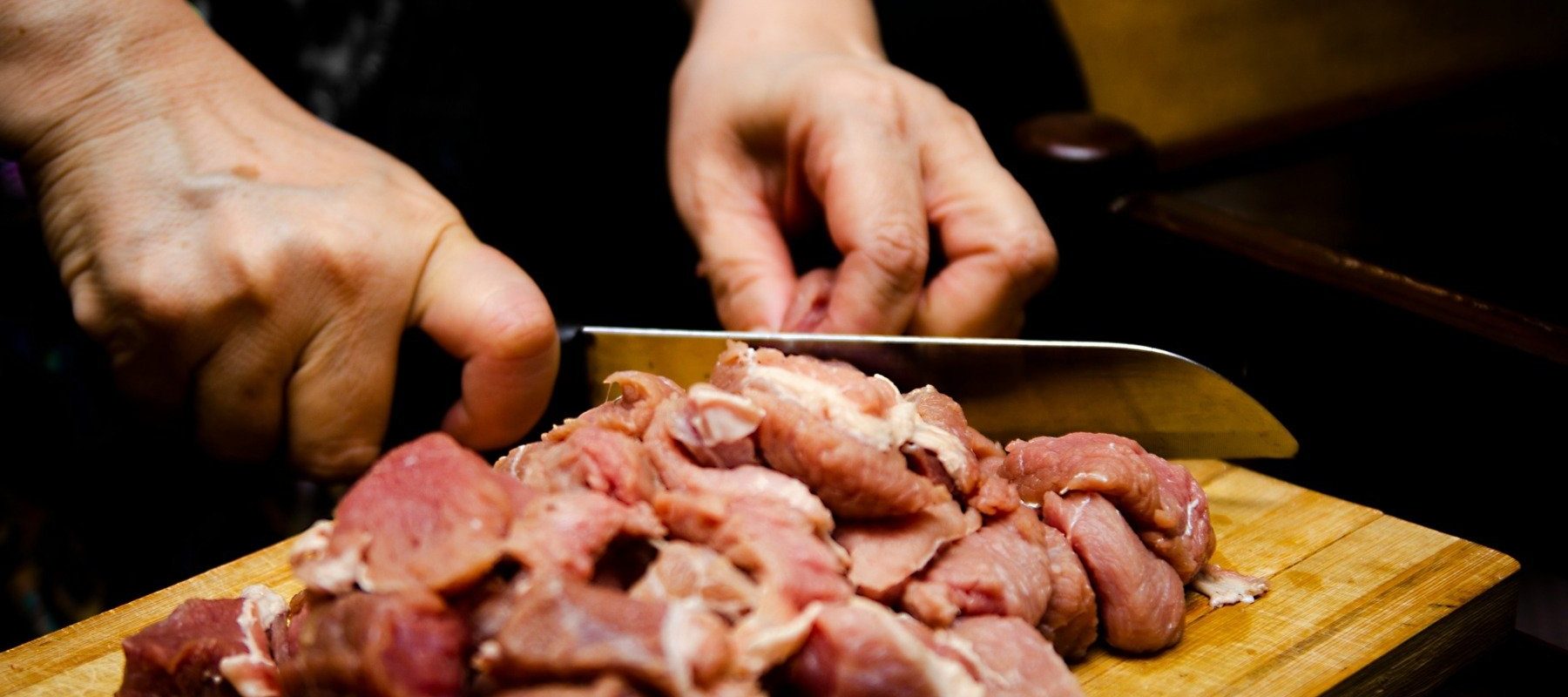 Avertizare privind riscul pentru sănătate al produselor vândute pe rețele sociale sau în locații neautorizate, emisă de Autoritatea Națională Sanitară Veterinară și pentru Siguranța Alimentelor