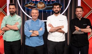 Primul episod din sezonul 16 al Chefi la cuțite, cuțitul de aur acordat pe 16 noiembrie 2025.
