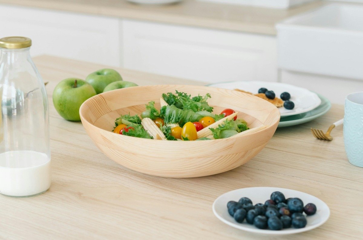 Trei diete cu potențial de reducere a riscului de cancer colorectal, caracterizate prin consumul de alimente antiinflamatoare