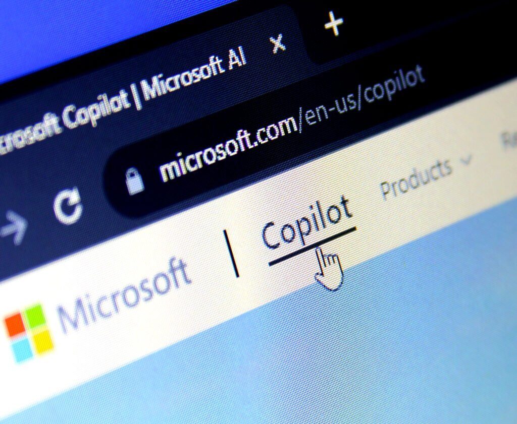 Dificultăți pentru Microsoft în popularizarea utilizării pe scară largă a asistentului AI Copilot: beneficii neclare și costuri ridicate