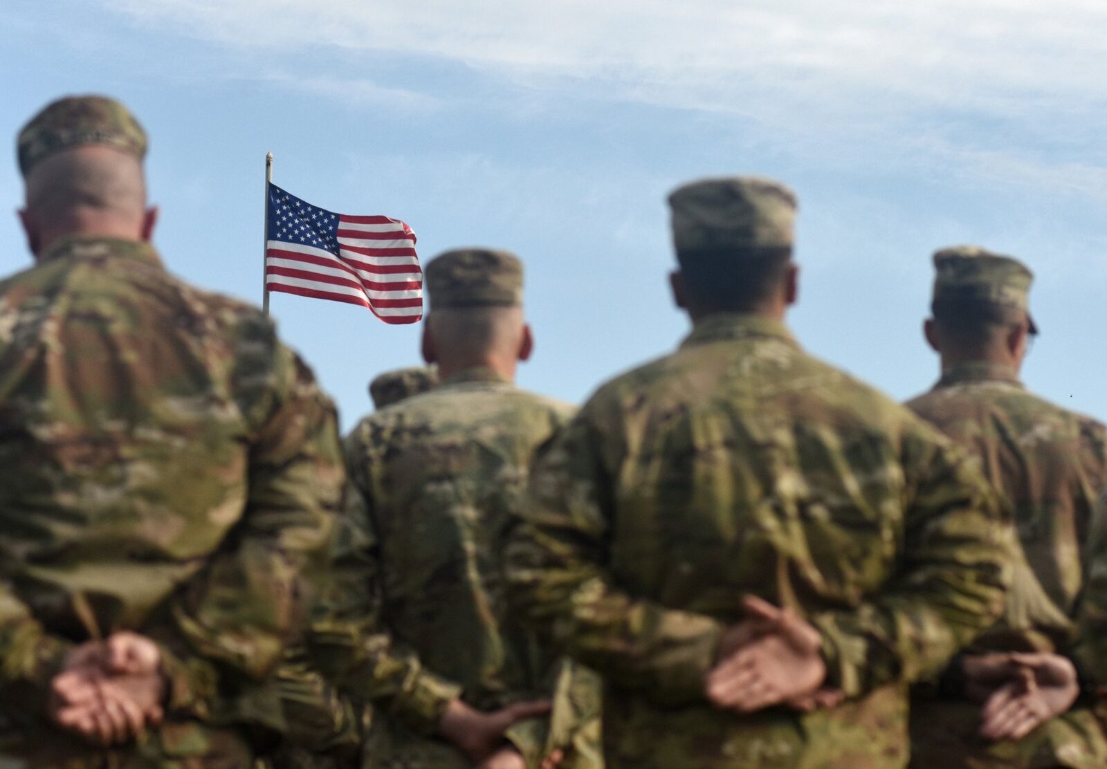 Mai multe persoane de la baza militară Andrews, unde s-a aflat președintele Donald Trump miercuri, s-au intoxicat după ce au primit un pachet suspect cu pulbere albă / Ancheta este în curs de desfășurare