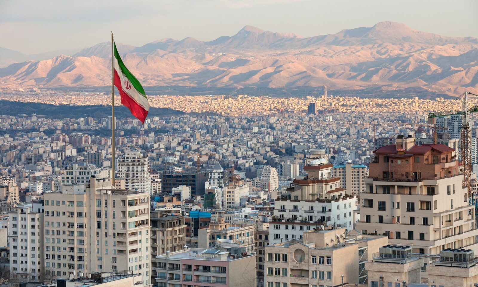 [ad_1] Guvernul Iranului a declarat marți că evacuarea capitalei, Teheran, din cauza secetei nu este o soluție realistă