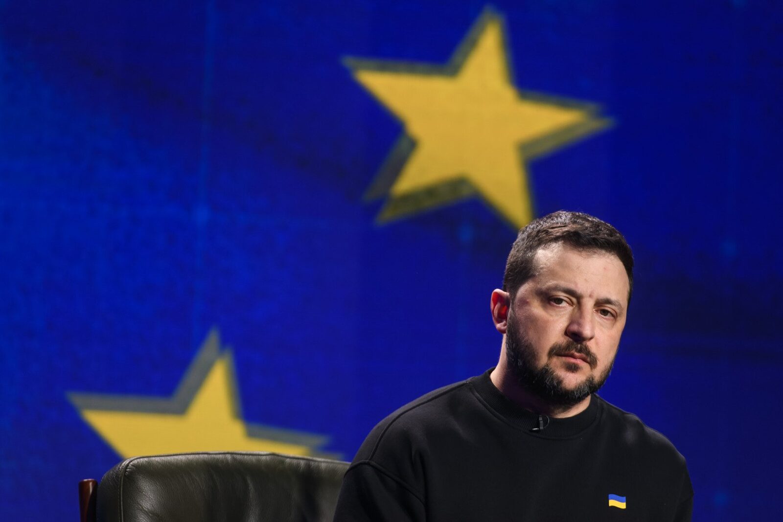 [ad_1] Ucraina și partenerii săi din Europa merg sâmbătă în teritoriu pentru a căuta o soluție rapidă în fața planului promovat de Statele Unite, care are ca scop oprirea mai vechiului conflict rus-ucrainean, de aproape patru ani