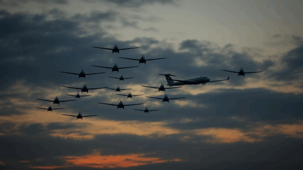 Dronele rusești au atacat o clădire ce găzduiește două stații de radio în Dnipro.