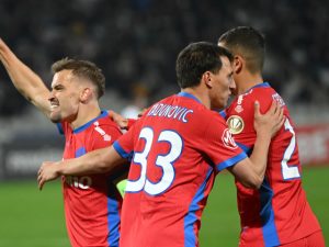 Surprize la FCSB: Componența echipelor de start
