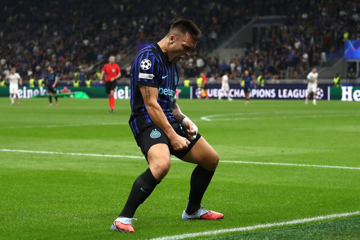 [ad_1] MILAN, ITALY – SEPTEMBER 30: Lautaro Martinez of FC Internazionale celebrates after scoring their team’s first goal during the UEFA Champions League 2025/26 League Phase MD2 match between FC Internazionale Milano and SK Slavia Praha at Stadio San Siro on September 30, 2025 in Milan, Italy