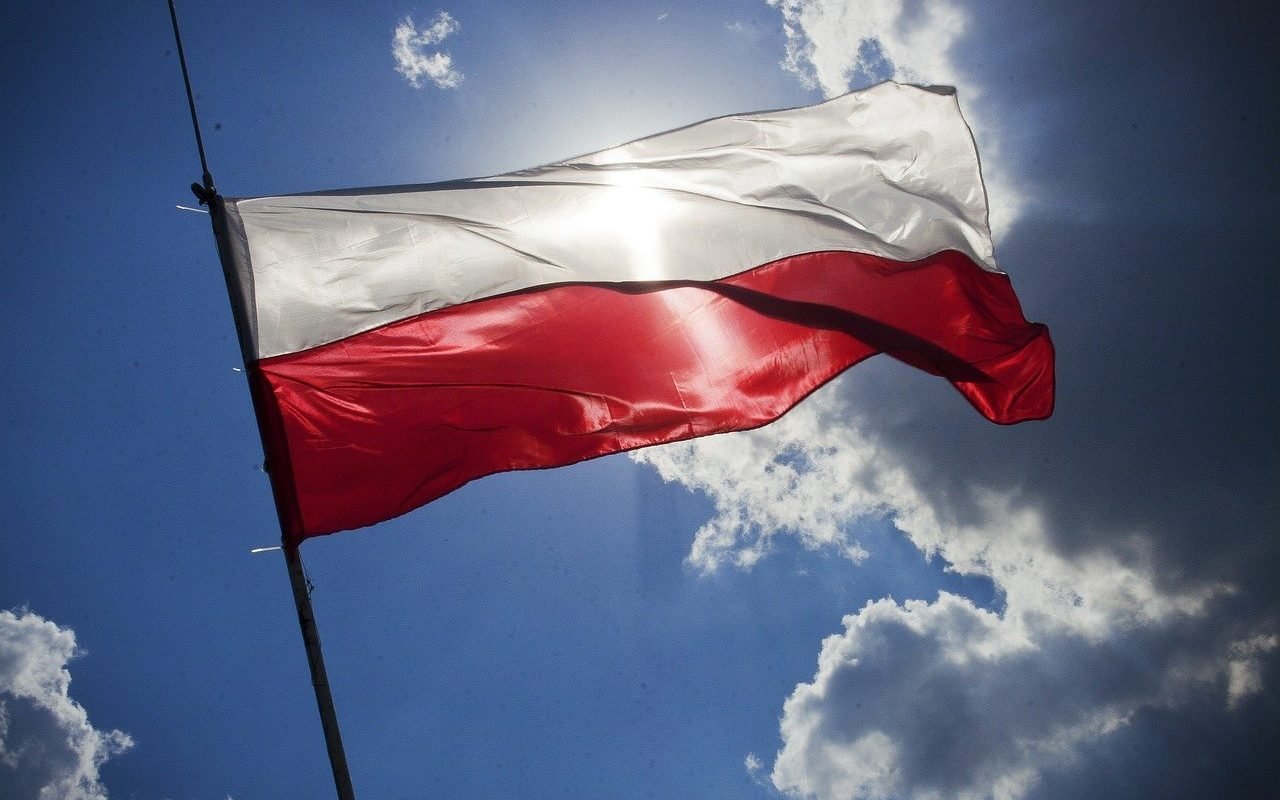 [ad_1] Autoritățile din Polonia au identificat un al treilea cetățean ucrainean suspectat că ar fi oferit sprijin într-o operațiune de sabotaj vizând infrastructura feroviară poloneză, operațiune despre care se crede că a fost orchestrată de Rusia