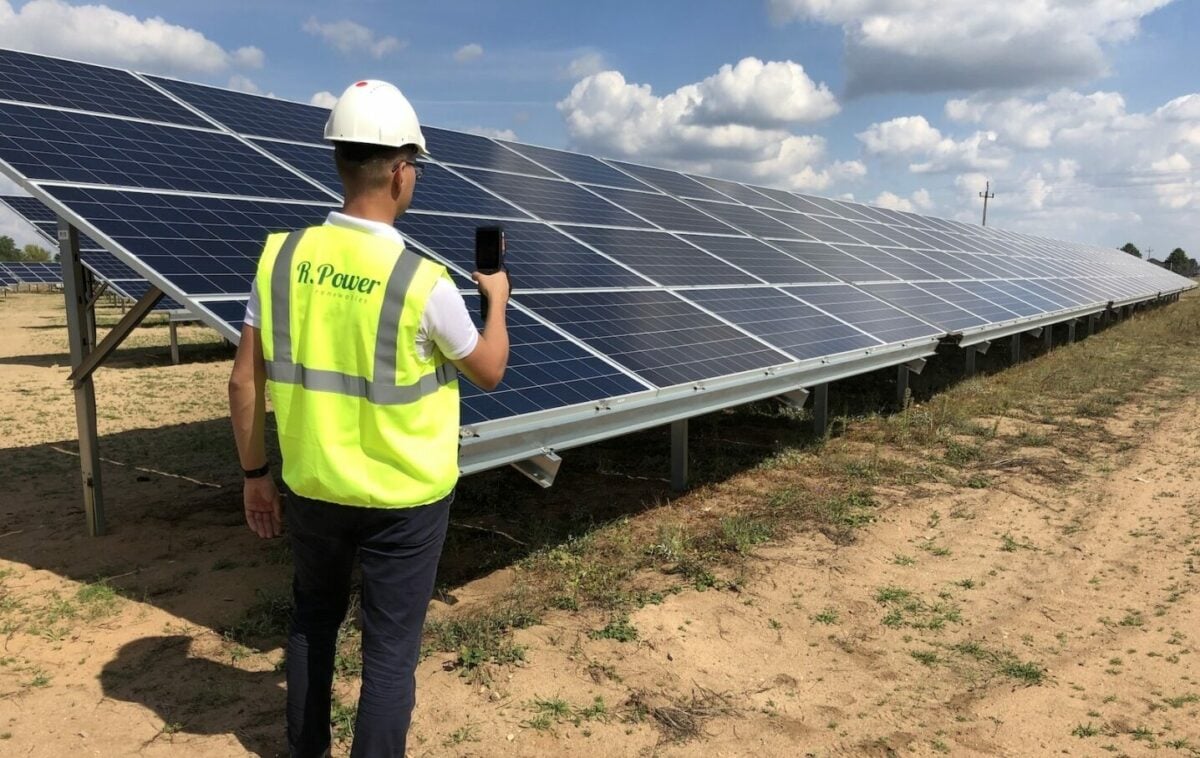 Prosumatorii afirmă că OUG 59/2025 reprezintă cel mai avansat cadru legislativ în domeniul energiei, marcând introducerea pentru prima dată a Comunităților de Energie în România, și cer ANRE să nu compromită această lege.