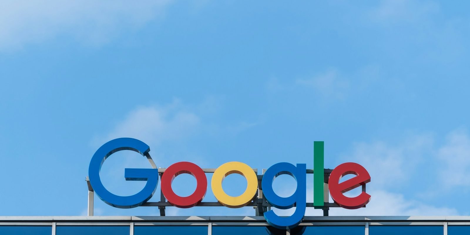Google utilizează mesajele de email ale utilizatorilor pentru antrenarea inteligenței artificiale și modul în care puteți împiedica acest lucru