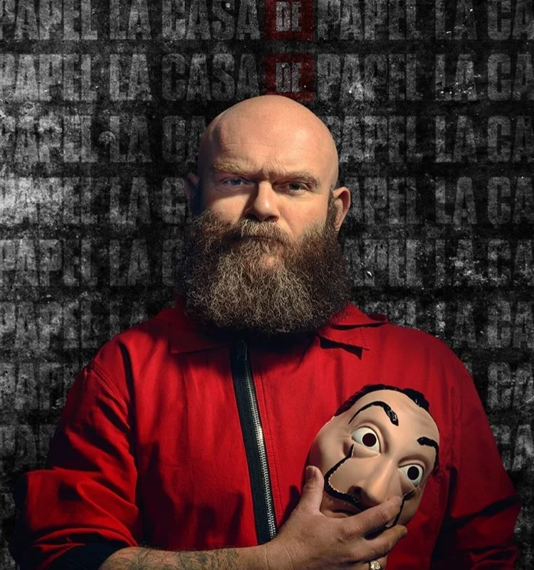 Darko Perić, actorul care interpretează rolul „Helsinki” în La Casa de Papel, susține promovarea României la Barcelona: „Le recomand tuturor să nu se limiteze la marile orașe — explorați și comunitățile mici, munții și Maramureșul”