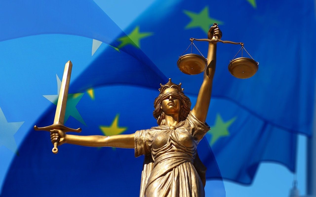 Costul anual al statului român pentru cinci magistrați de legătură detașați în străinătate și rolul acestora în cooperarea internațională, inclusiv activitatea rețelei Eurojust