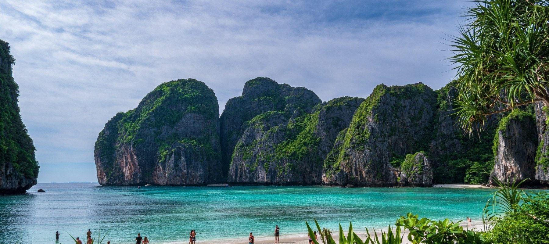 [ad_1] Începând cu luna noiembrie, Thailanda va implementa noi reguli mai stricte privind consumul de alcool, vizând în special turiștii