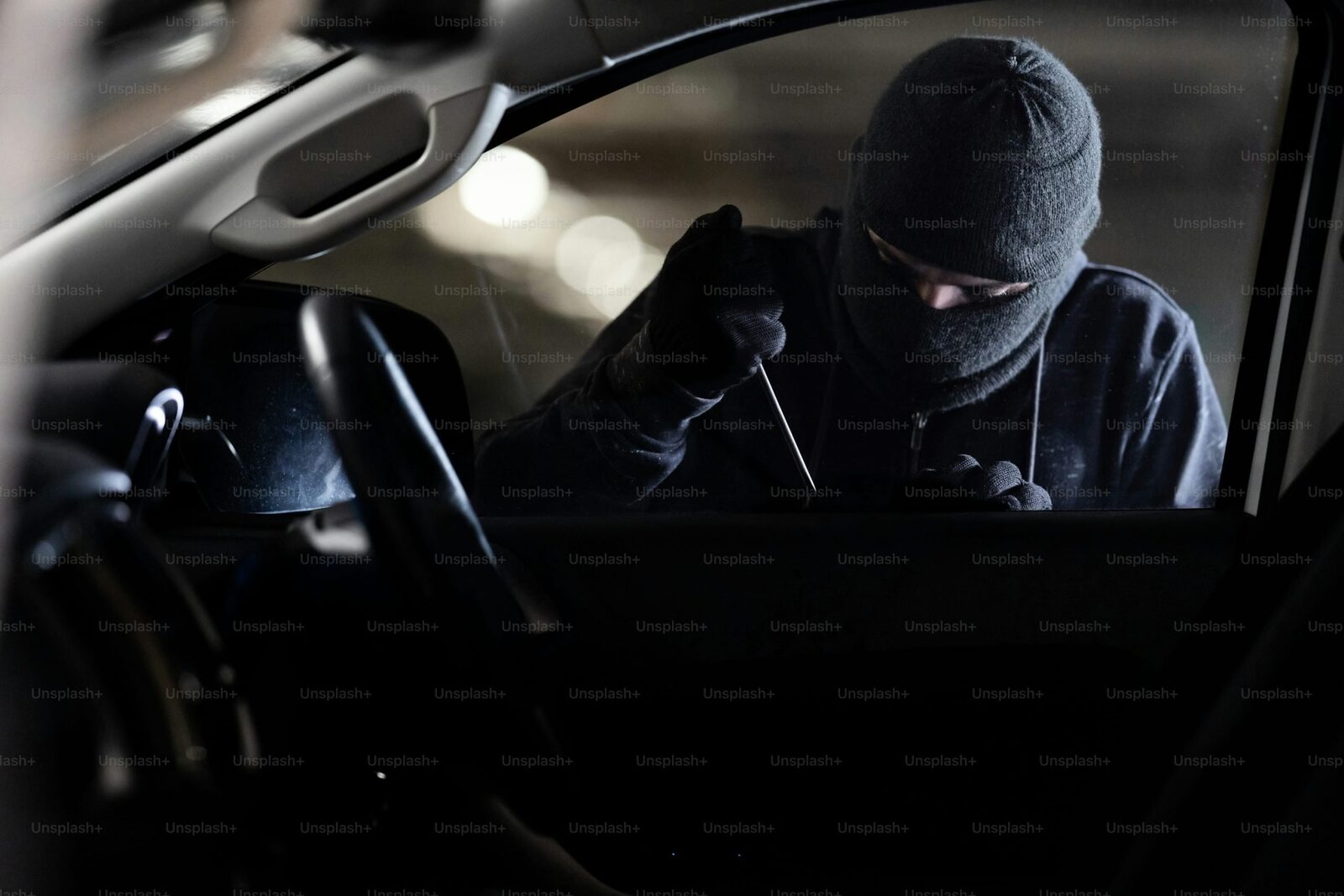 [ad_1] Un caz recent din Franța a evidențiat vulnerabilitățile sistemelor de securitate auto „keyless”, confirmând evoluția rapidă a metodelor de furt