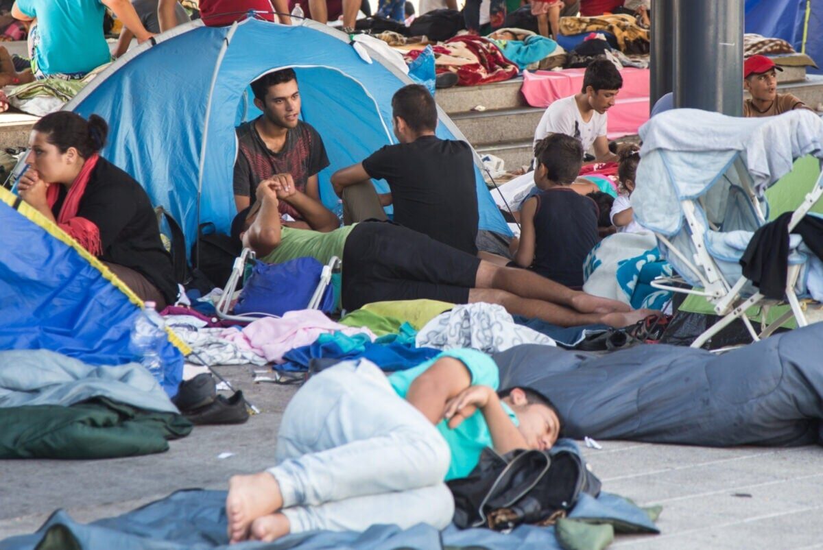 Comisia Europeană dezvăluie destinatarii și contribuabilii noului sprijin financiar al UE pentru migrație / Majoritatea statelor membre sunt invitate să accepte solicitanți de azil din zonele afectate de presiunea migrației