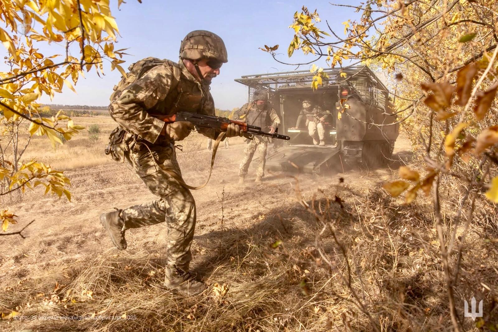 Cel puțin 17 sud-africani, blocați în Donbas, solicită sprijinul autorităților după ce au participat la conflictul dintre Rusia și Ucraina