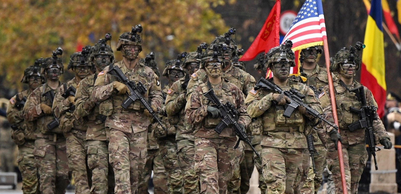 Congresmani americani solicită Secretarului Apărării să reevalueze decizia de retragere a peste 700 de militari din zona estică a NATO