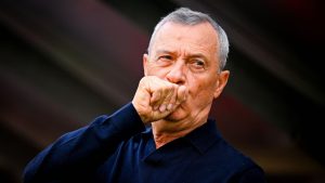 Mircea Rednic, căutat din toate colțurile! Echipele românești se luptă pentru a-i obține semnătura