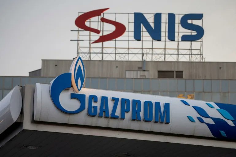 Rusia negociază ieșirea din compania petrolieră sârbă NIS și cere SUA prelungirea licenței de funcționare / NIS gestionează și stații de alimentare în România