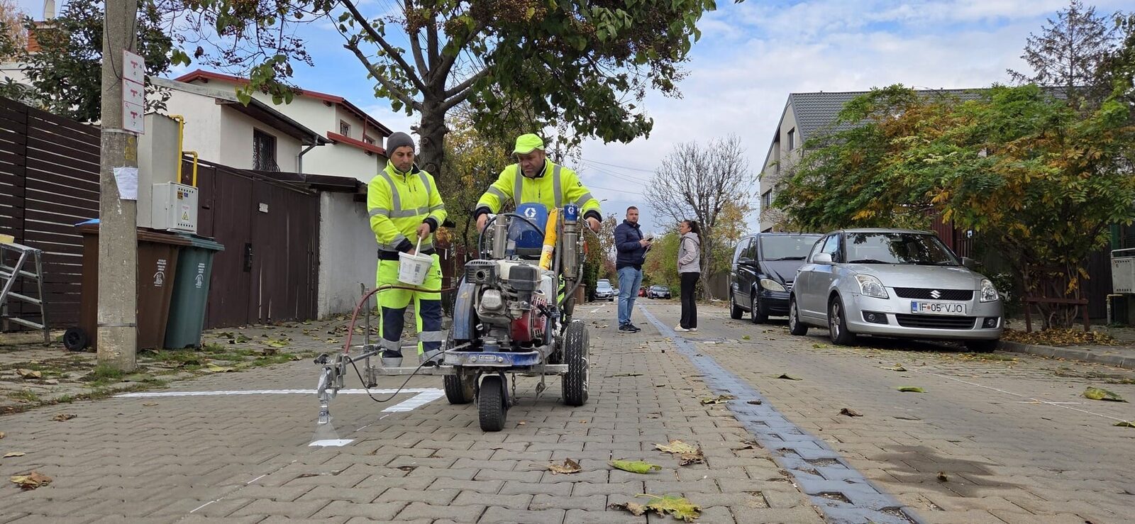 [ad_1] Primăria Sectorului 1 lansează o amplă campanie de extindere a parcului auto cu 853 de noi locuri Un proiect menit să optimizeze spațiul urban și să reducă blocajele de trafic Primăria Sectorului 1 anunță că, până la sfârșitul lunii noiembrie, va finaliza amenajarea a 853 de noi locuri de parcare pe principalele artere ale zonei