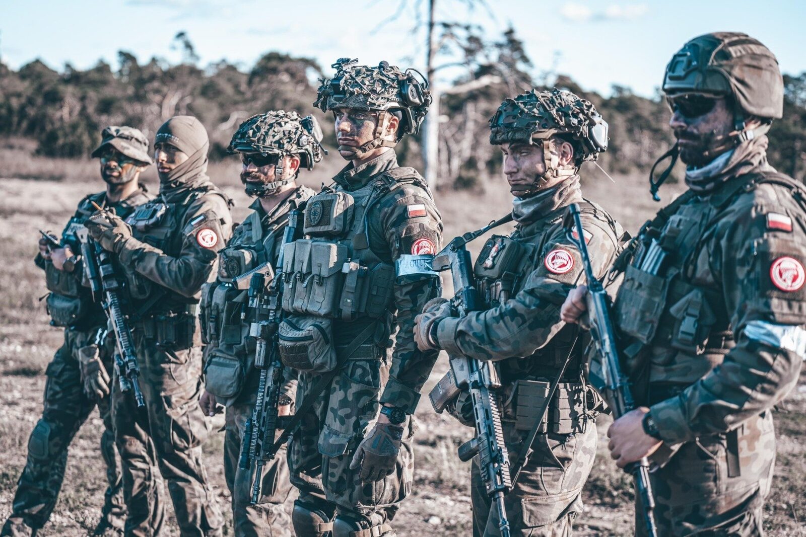 Polonia inițiază un program de instruire militară pentru a pregăti 400.000 de persoane până în 2026