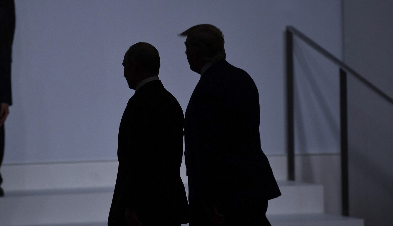 Conflicte politice în SUA: Senatori susțin că Rubio le-a transmis că planul de pace al lui Trump nu este original, fiind doar o “listă de dorințe” a Rusiei, iar Secretarul de Stat a infirmat ulterior această informație