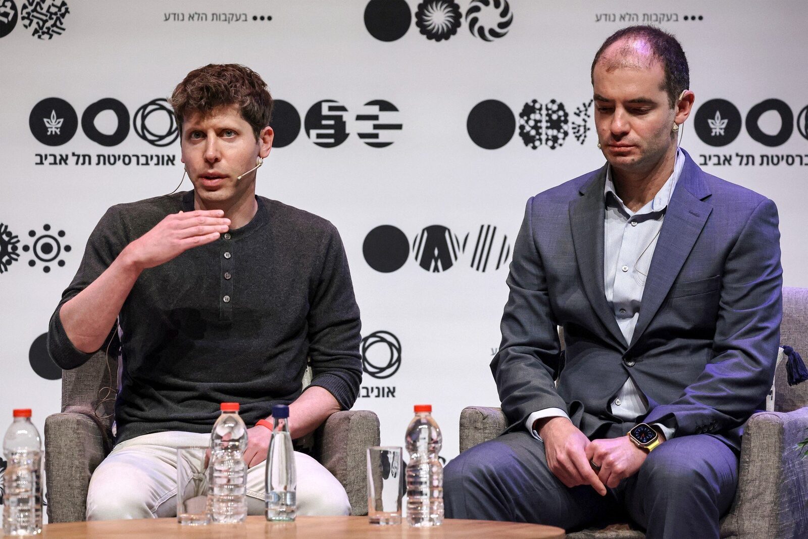 [ad_1] După aproape doi ani de la demiterea temporară a lui Sam Altman de la conducerea OpenAI, detalii despre motivele și evenimentele din spatele acestui incident sunt din ce în ce mai clare, fiind puse în lumină de mărturii recente ale fostului director științific al companiei, Ilya Sutskever